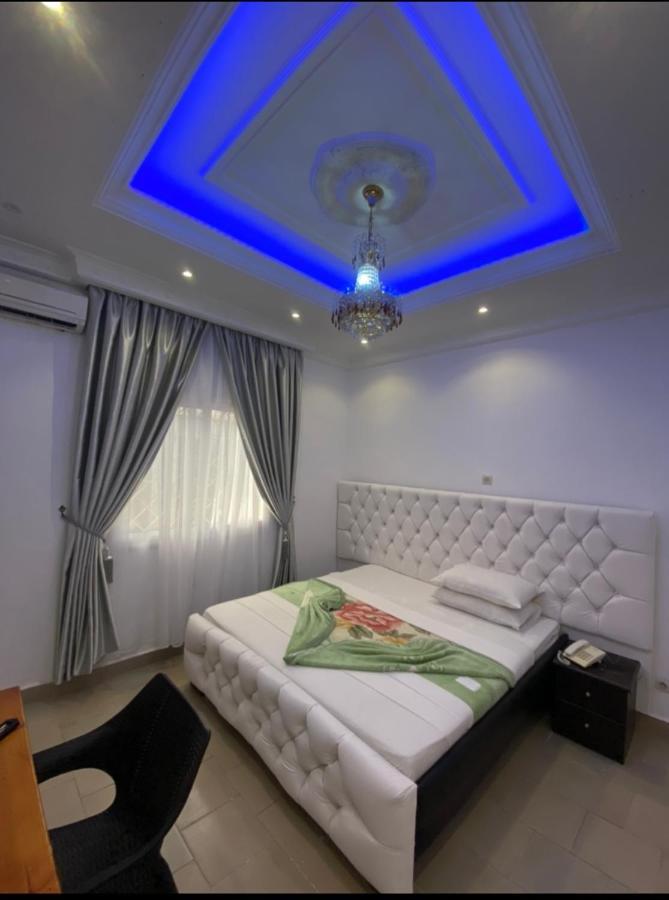 Hôtel victoria Brazzaville Buitenkant foto