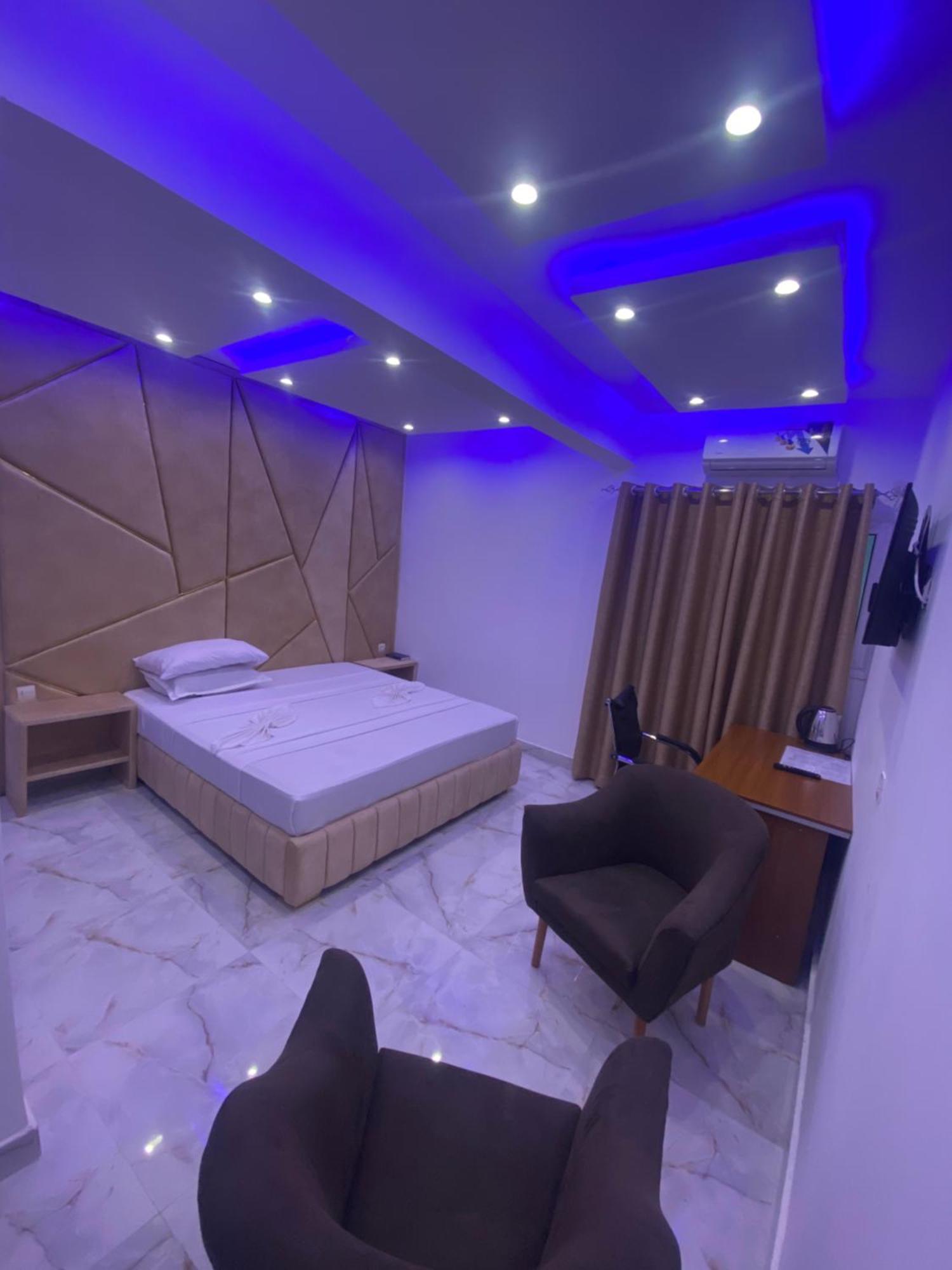 Hôtel victoria Brazzaville Buitenkant foto