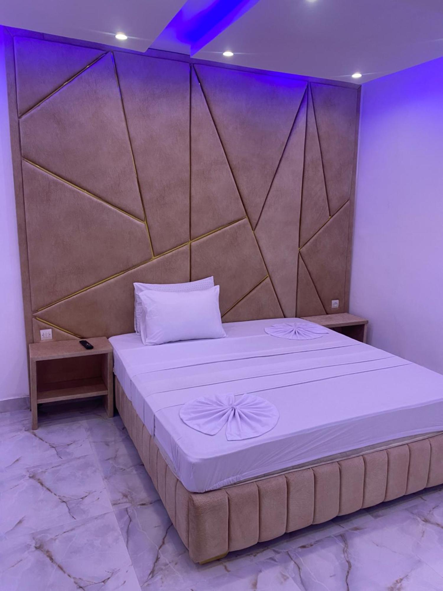 Hôtel victoria Brazzaville Buitenkant foto
