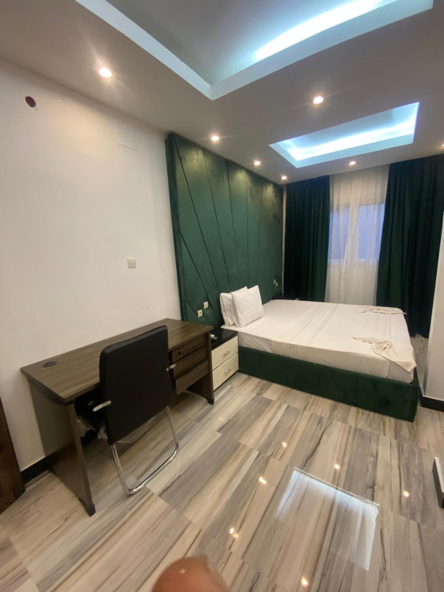 Hôtel victoria Brazzaville Buitenkant foto